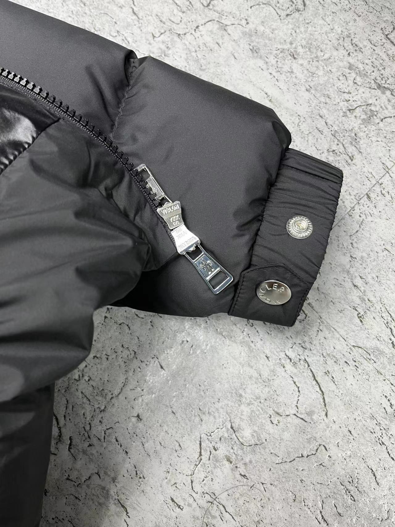 카데레 쇼트 다운 패딩