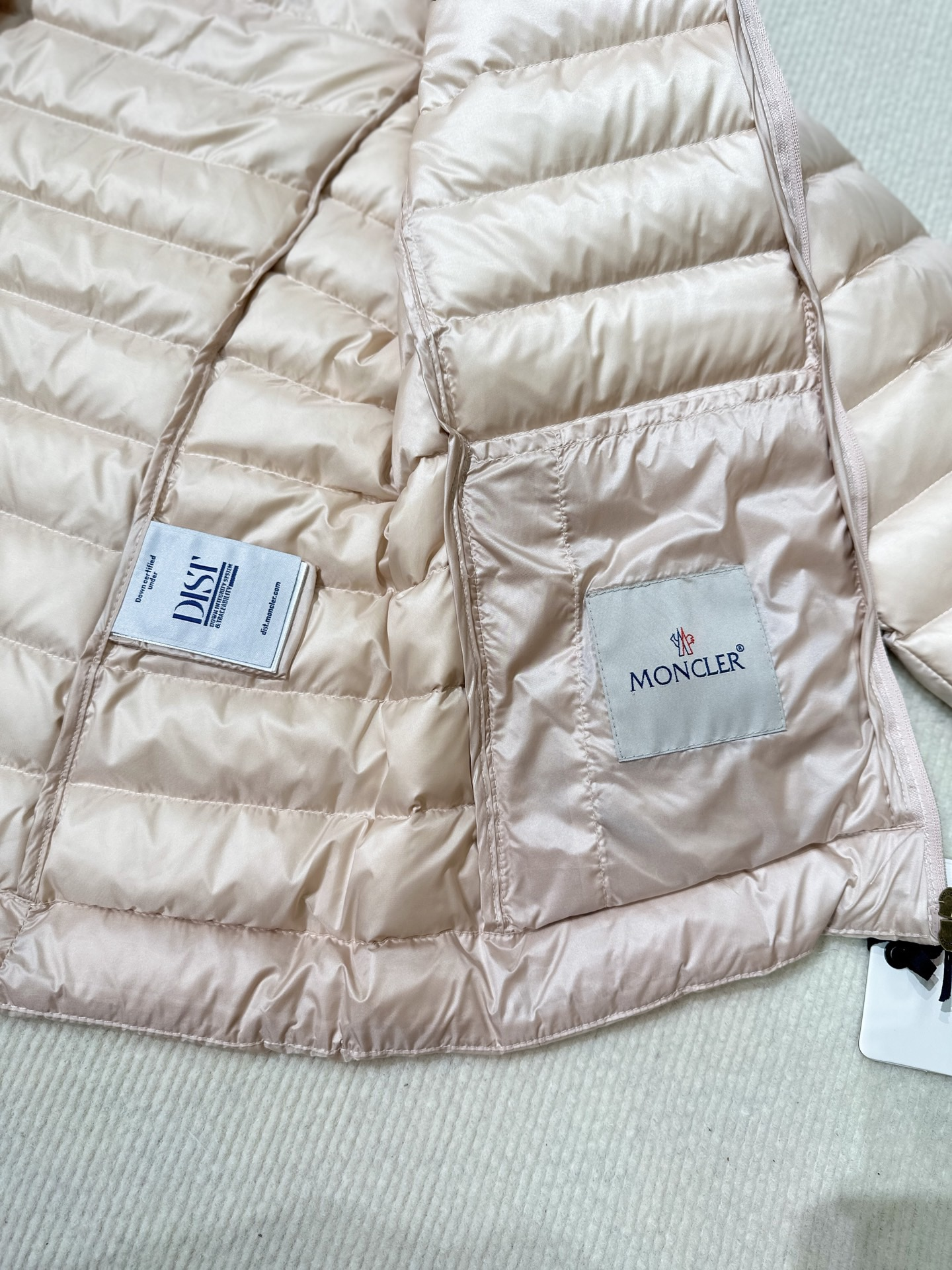 이겔후드 쇼트 다운 자켓