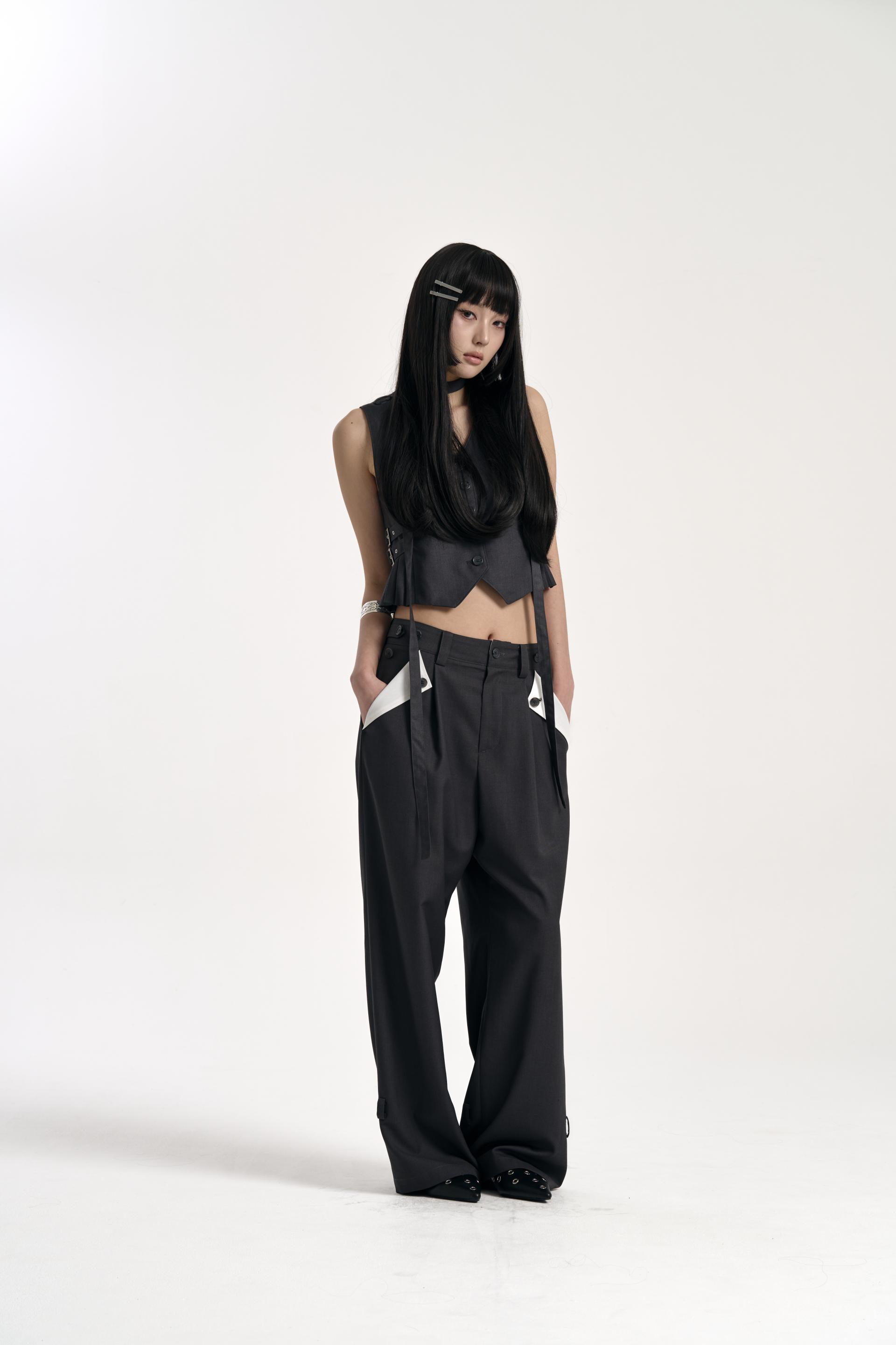 [SIGNATURE] TWO-WAY CONTRAST POCKET TROUSERS CHARCOAL