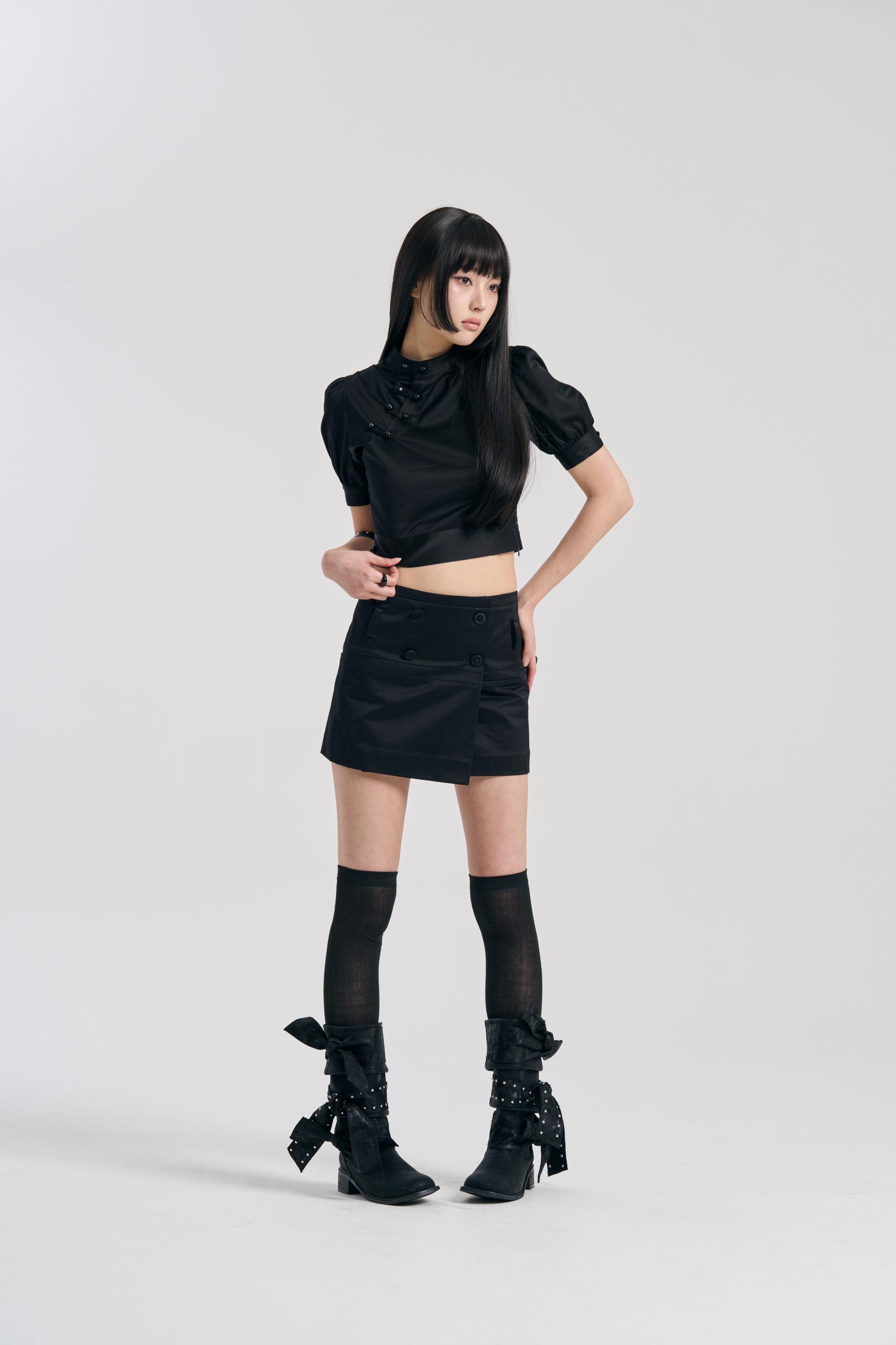 [PRE-ORDER] PUFF CUT BLOUSE BLACK
