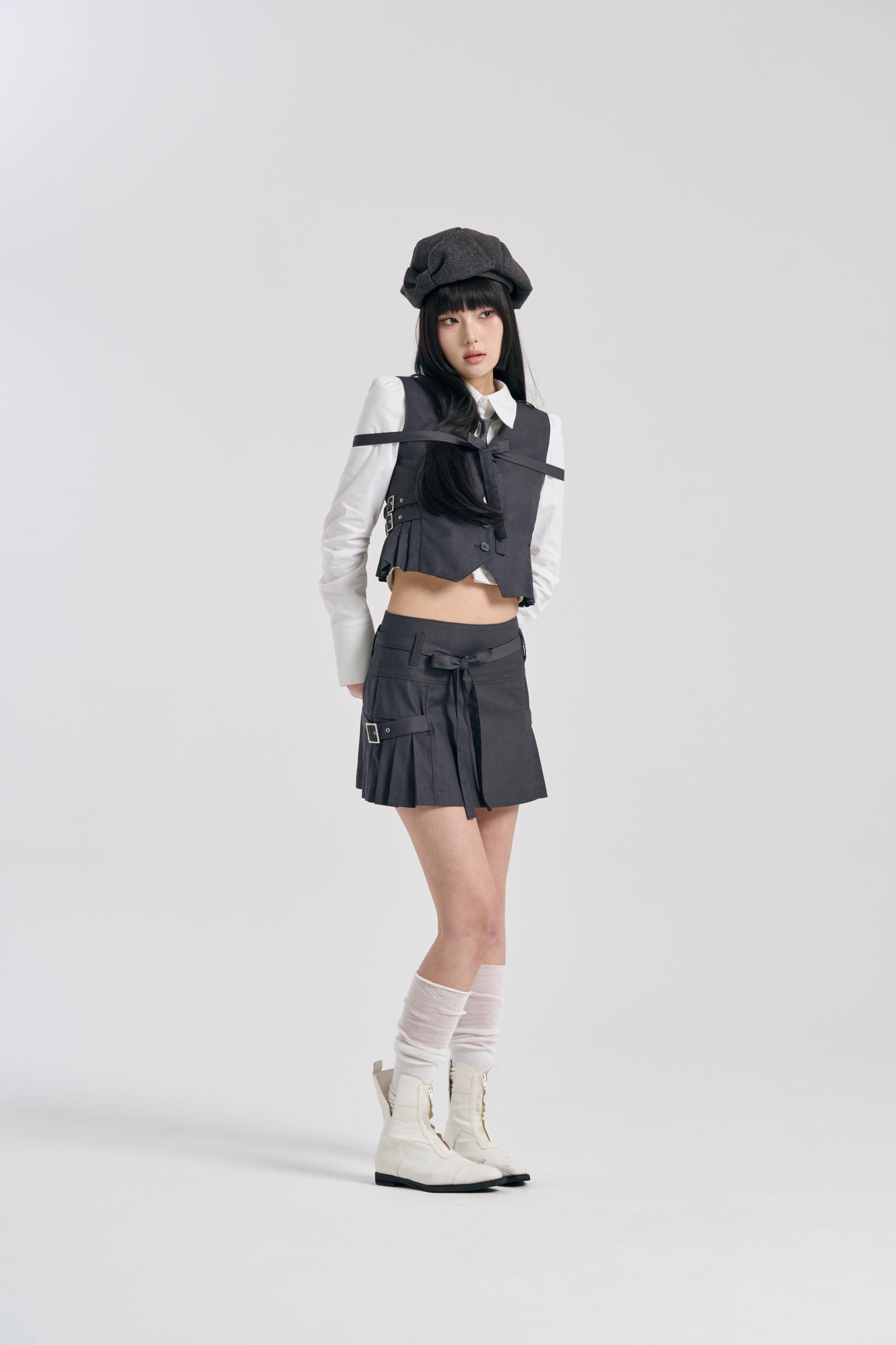 [SIGNATURE] STRAP PLEATS BELT VEST&SKIRT SET-UP CHARCOAL