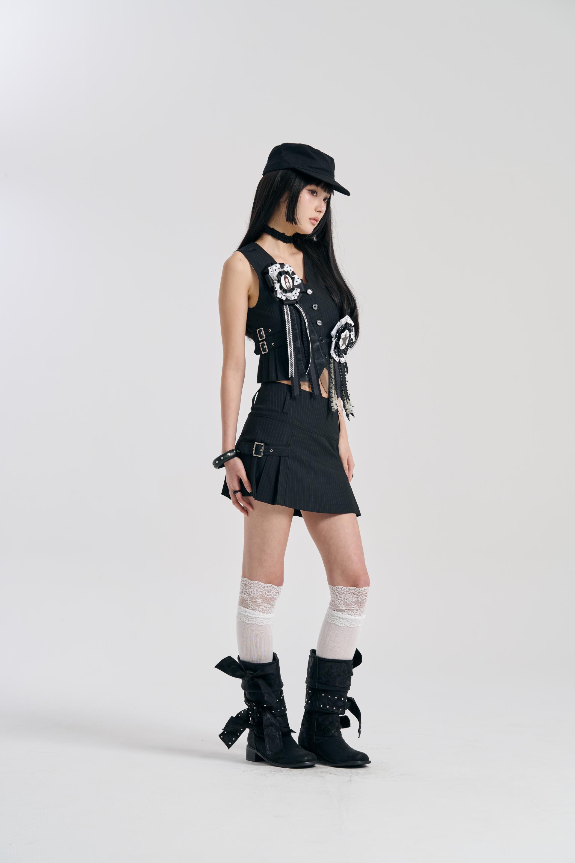 [SIGNATURE] PLEATS BELT SKIRT BLACK