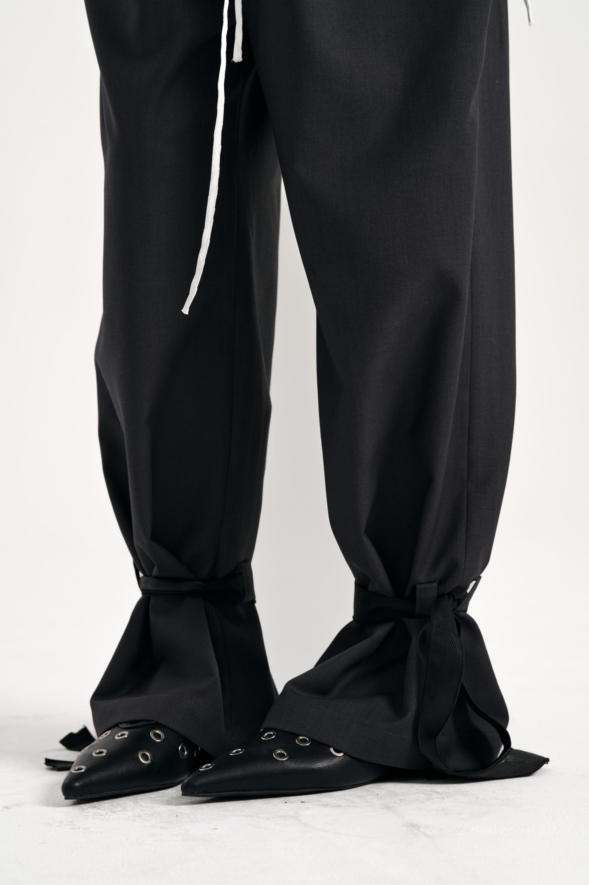 [SIGNATURE] TWO-WAY CONTRAST POCKET TROUSERS CHARCOAL