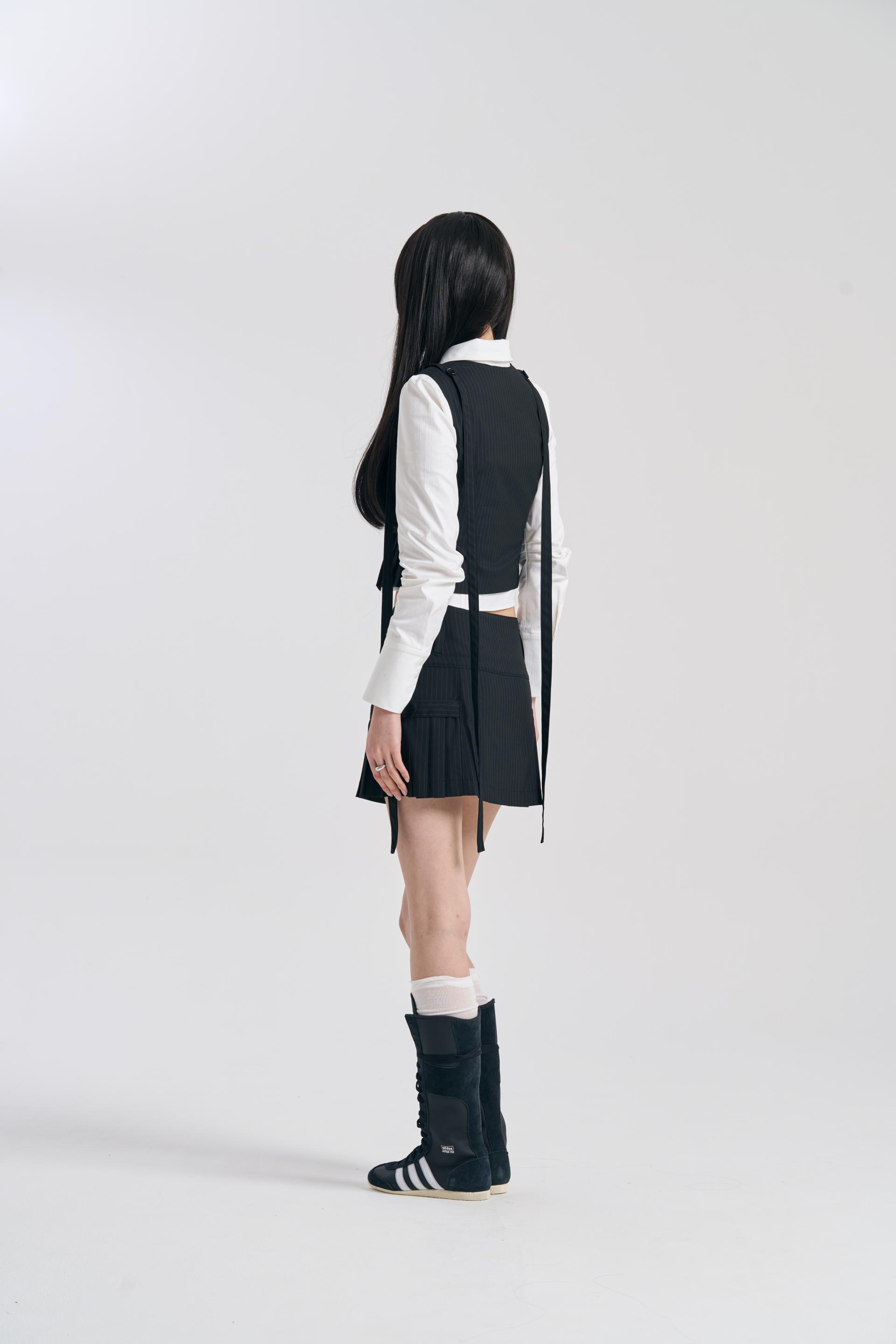 [SIGNATURE] PLEATS BELT SKIRT BLACK
