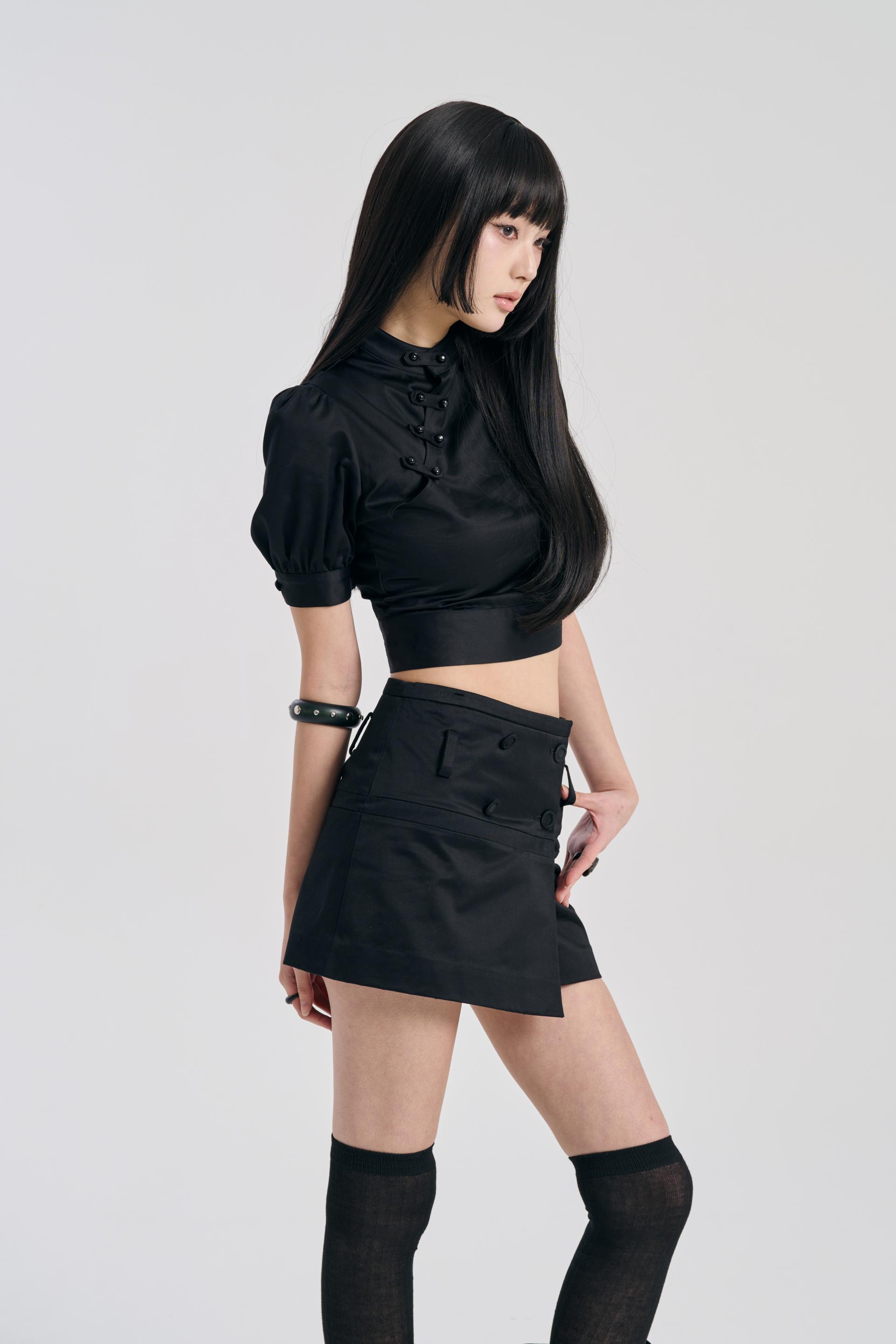 [PRE-ORDER] PUFF CUT BLOUSE BLACK