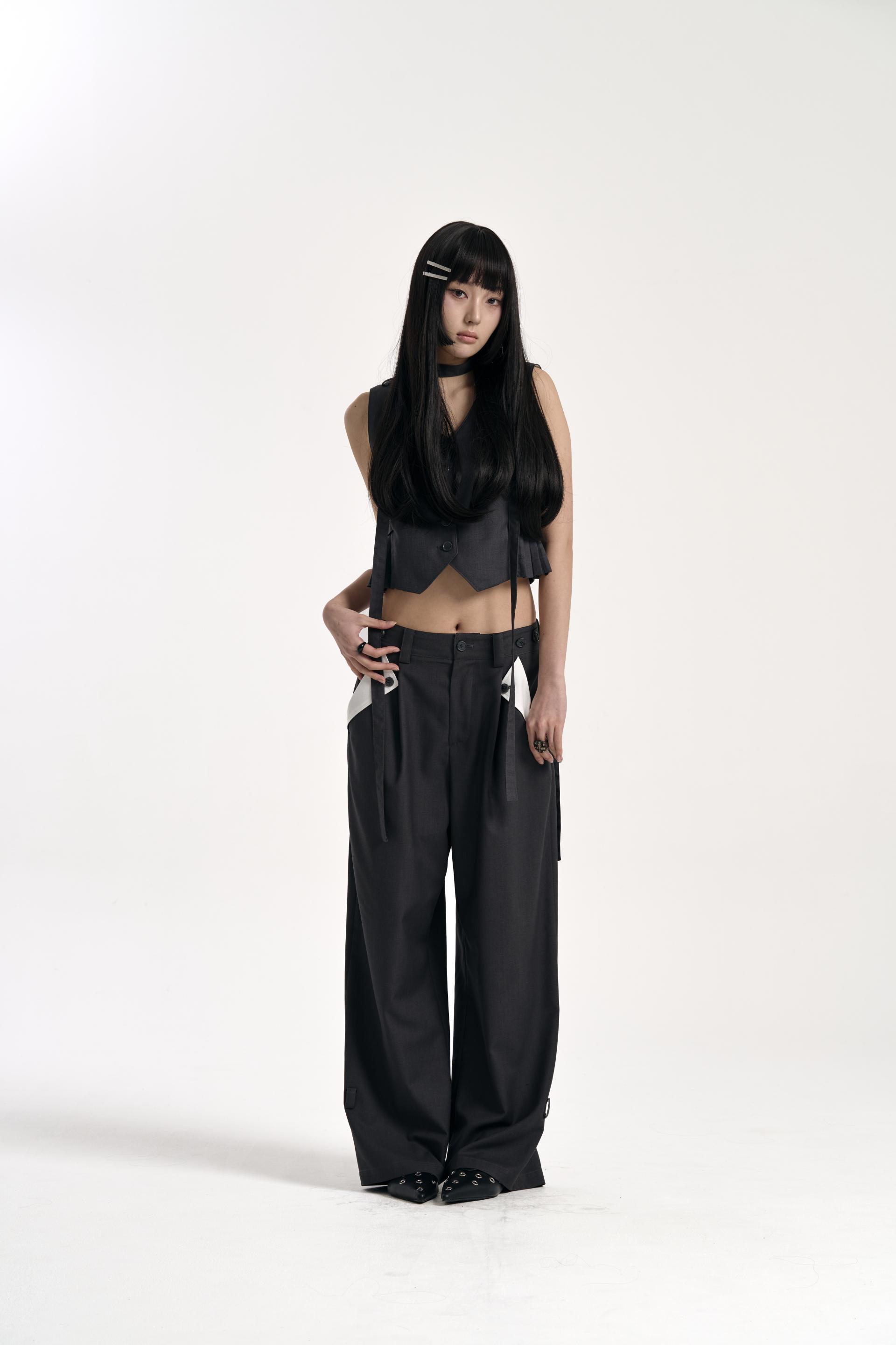 [SIGNATURE] TWO-WAY CONTRAST POCKET TROUSERS CHARCOAL