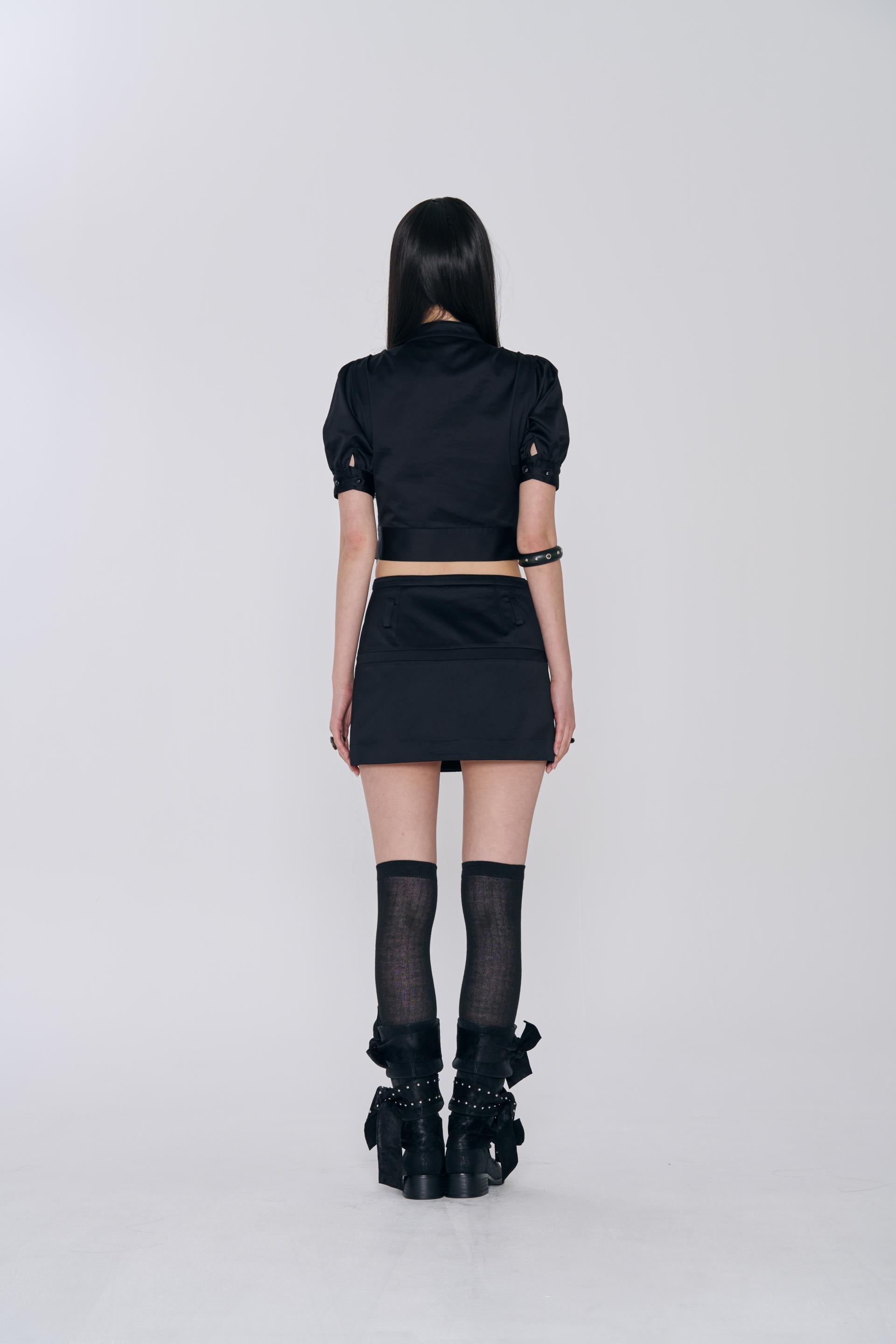 [PRE-ORDER] PUFF CUT BLOUSE BLACK