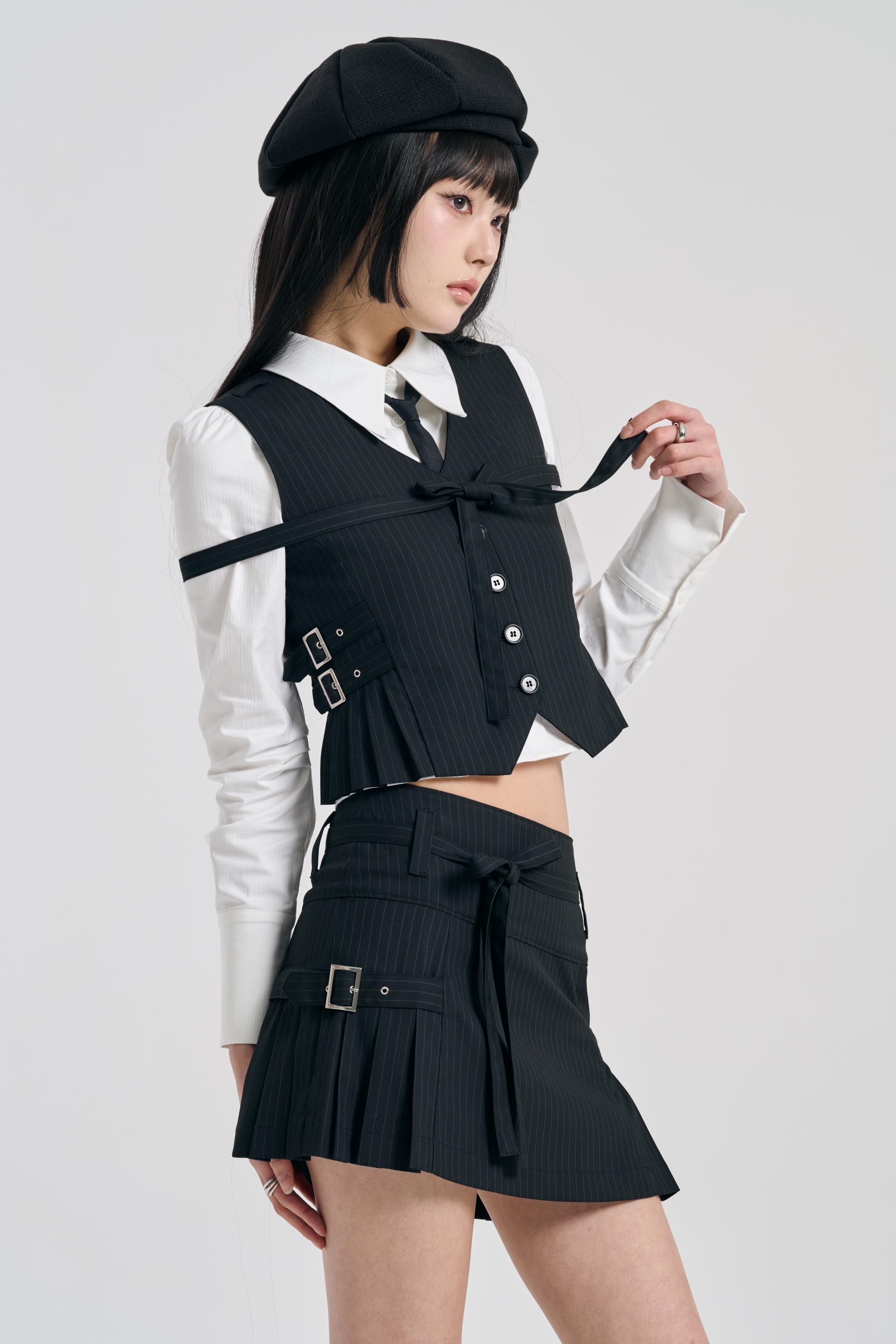 [SIGNATURE] PLEATS BELT SKIRT BLACK