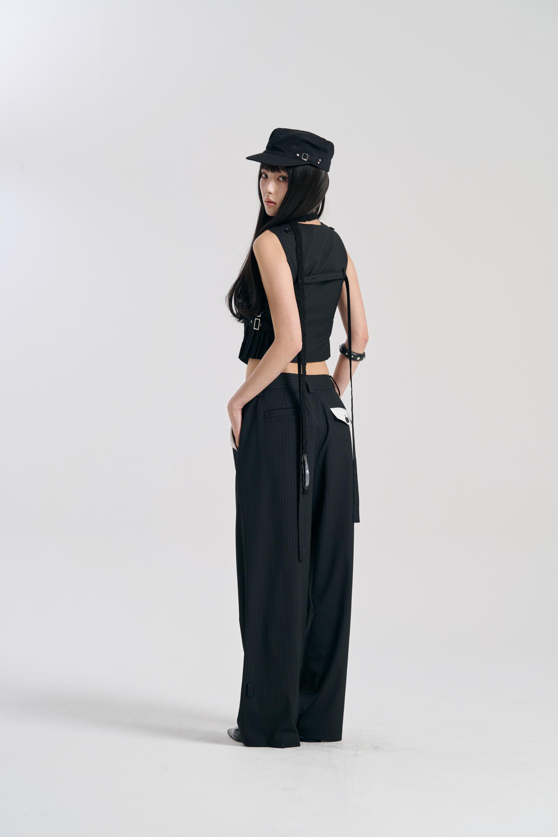 [PRE-ORDER] TWO-WAY CONTRAST POCKET TROUSERS BLACK
