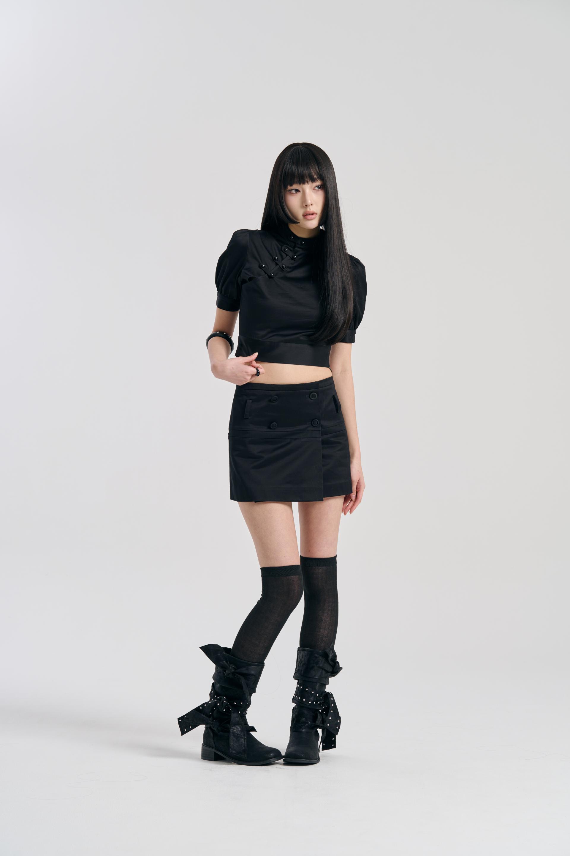 [PRE-ORDER] PUFF CUT BLOUSE BLACK