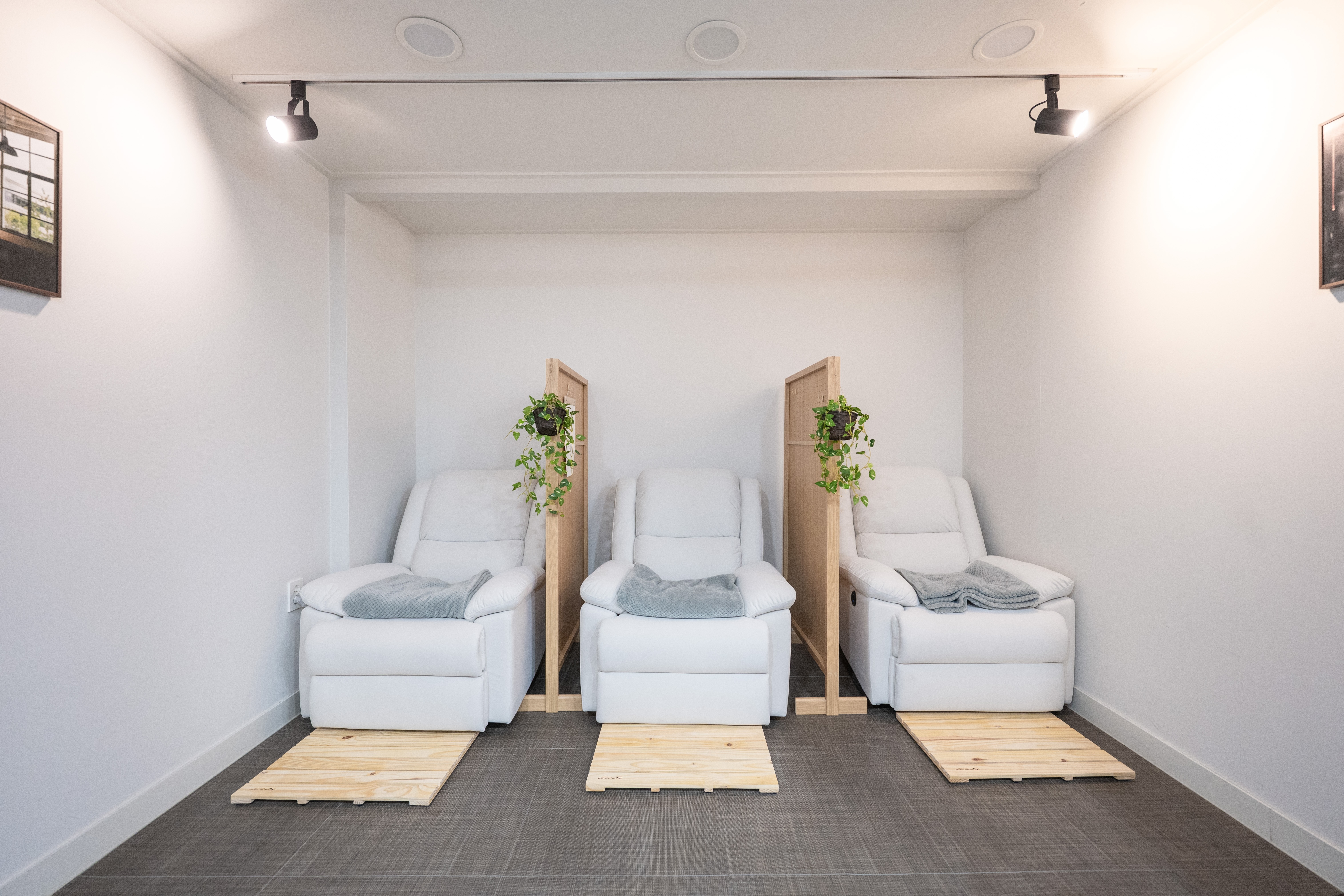 Recliner Zone