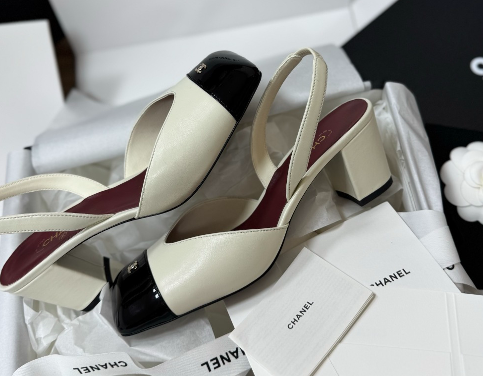 샤넬 26 (3컬레)스퀘어토 샌들(6CM)