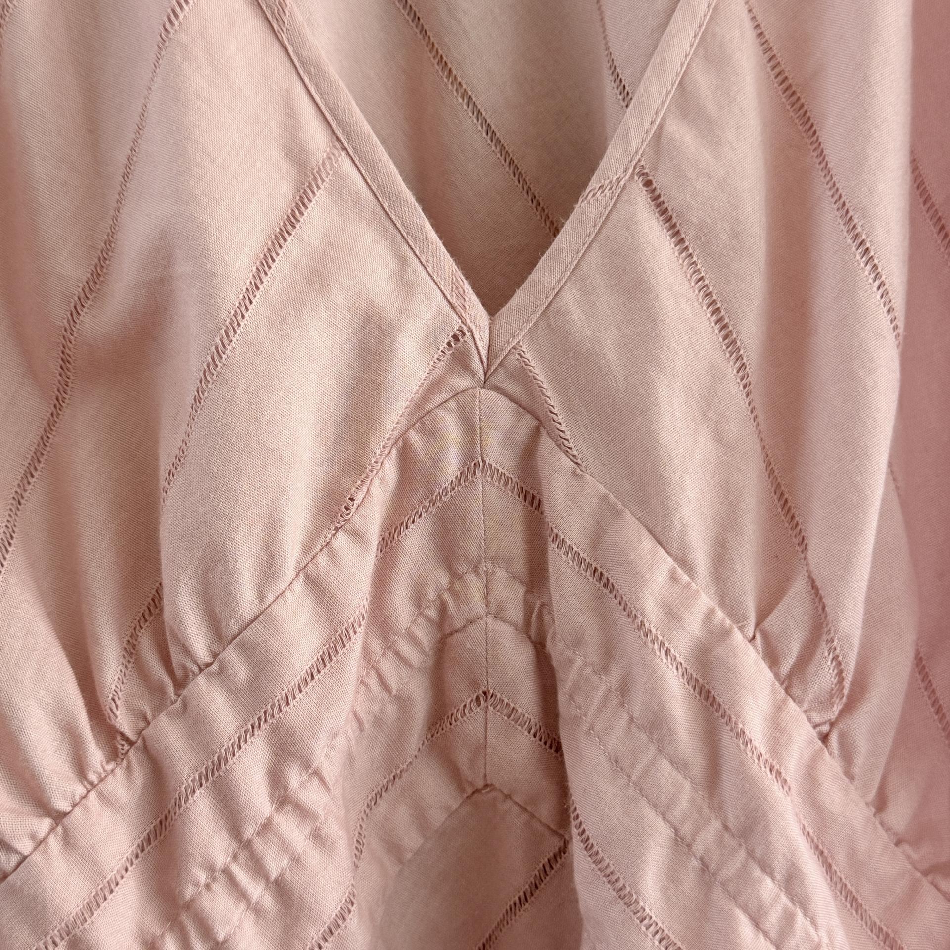 [A|X Armani Exchange] Cut-Out Shoulder Sheer Stripe Blouse (Pink)