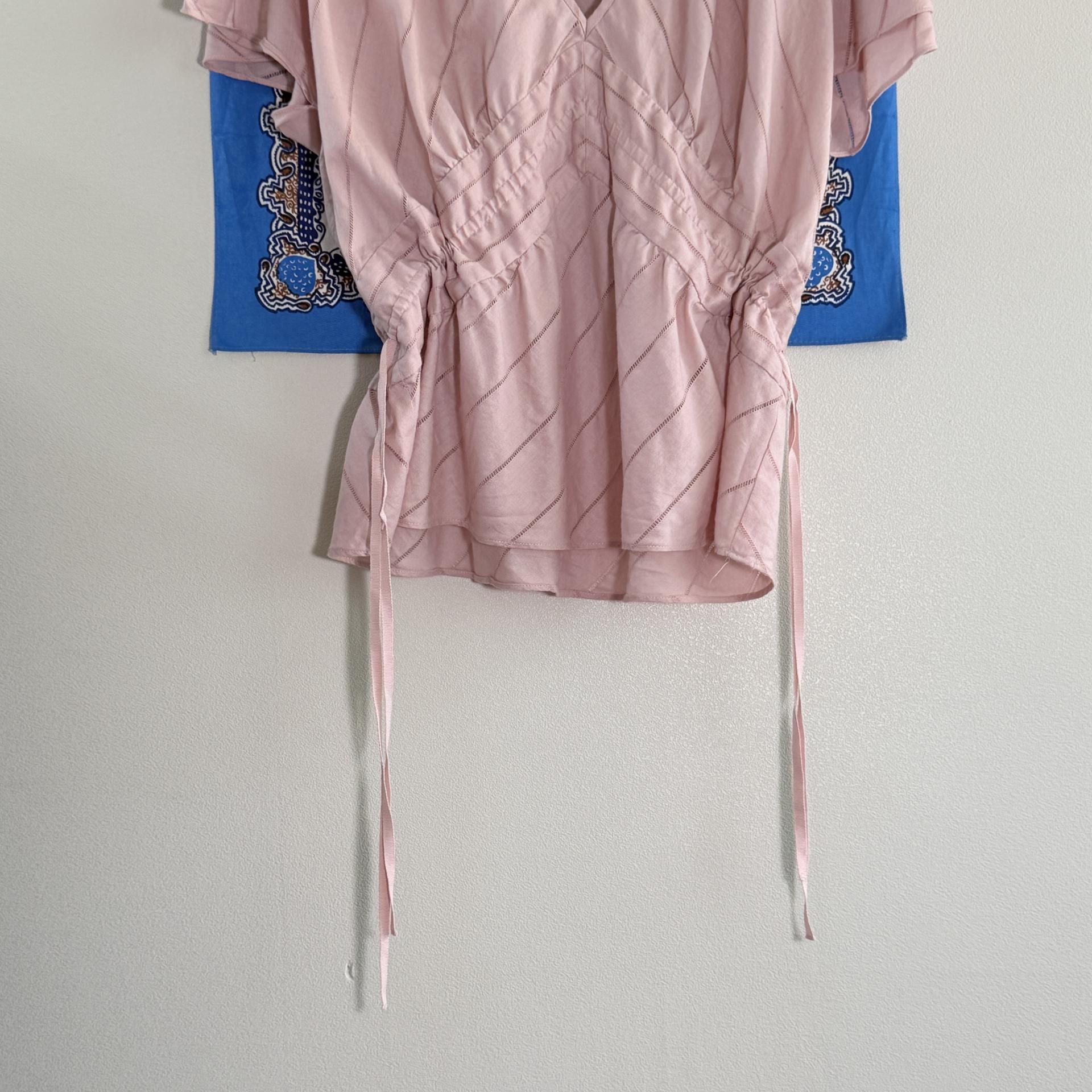 [A|X Armani Exchange] Cut-Out Shoulder Sheer Stripe Blouse (Pink)