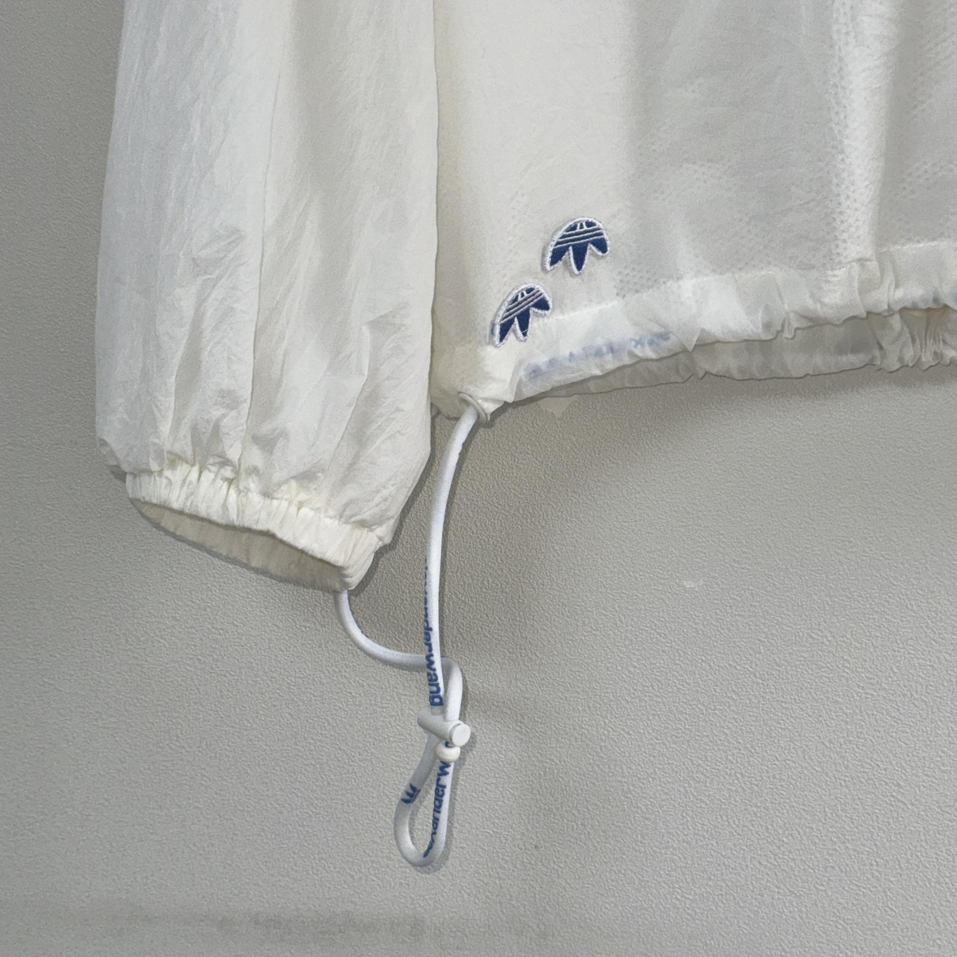 [Adidas x Alexander Wang] Vintage White Windbreaker Jacket (M)