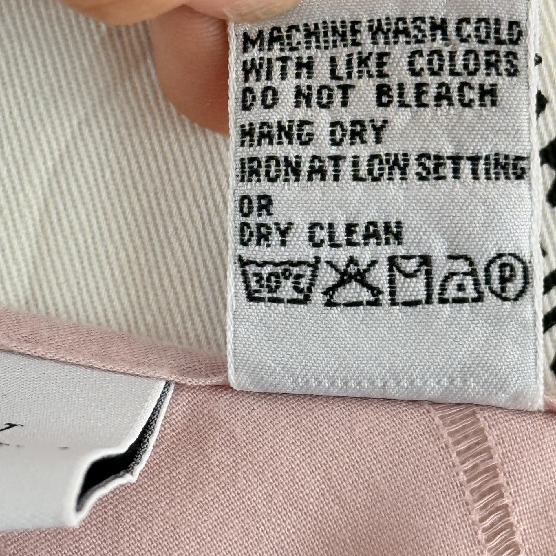 [A|X Armani Exchange] Cut-Out Shoulder Sheer Stripe Blouse (Pink)