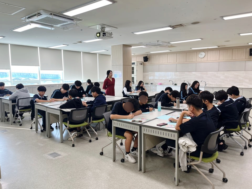 932d0735742a9.png