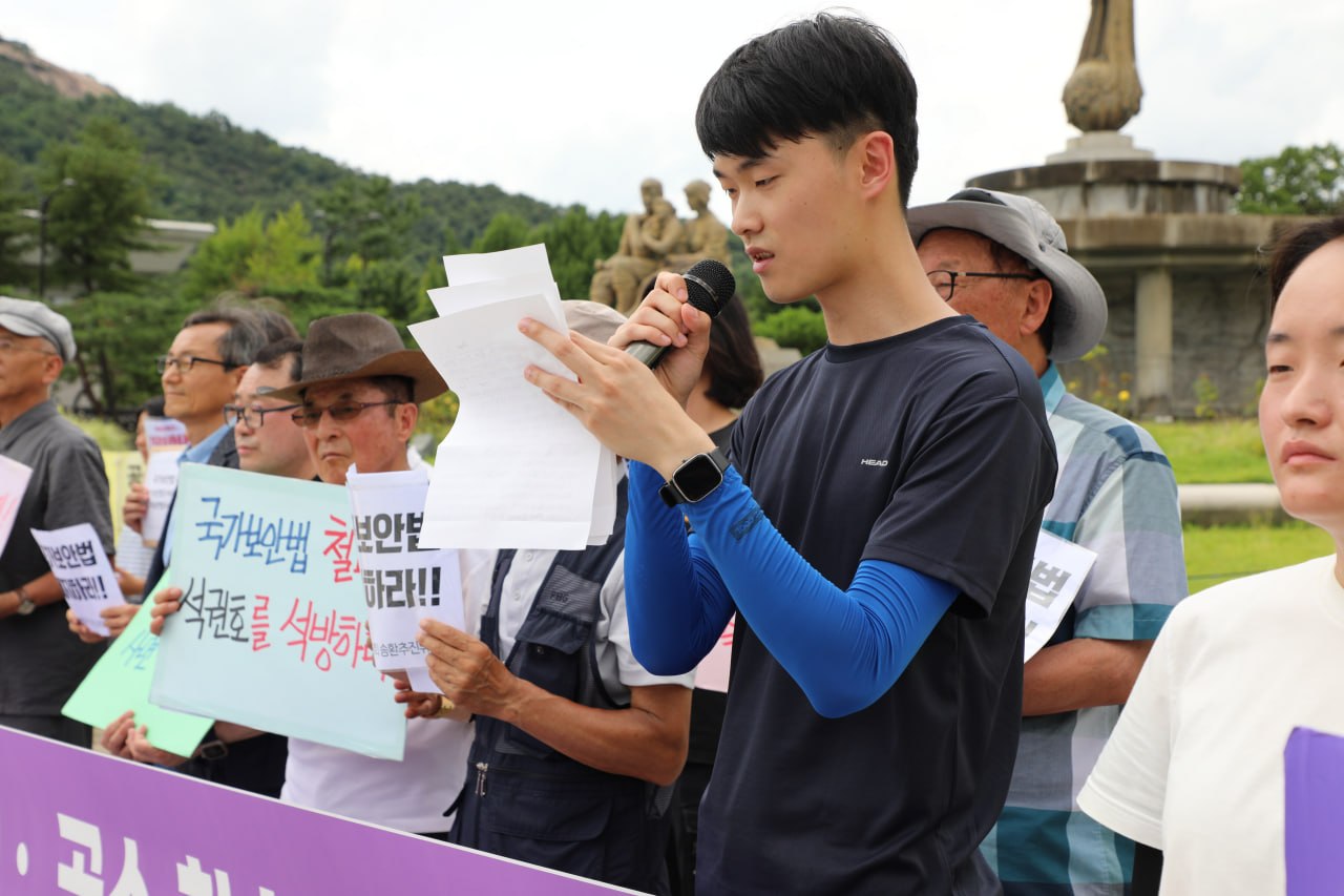 ab801e711fe49.jpg
