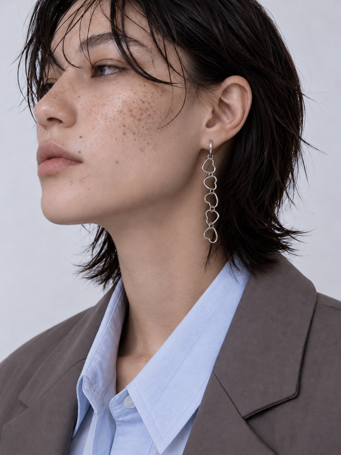바이메이커 링크드 하트 언밸런스 이어링 Linked Heart Asymmetric Earrings