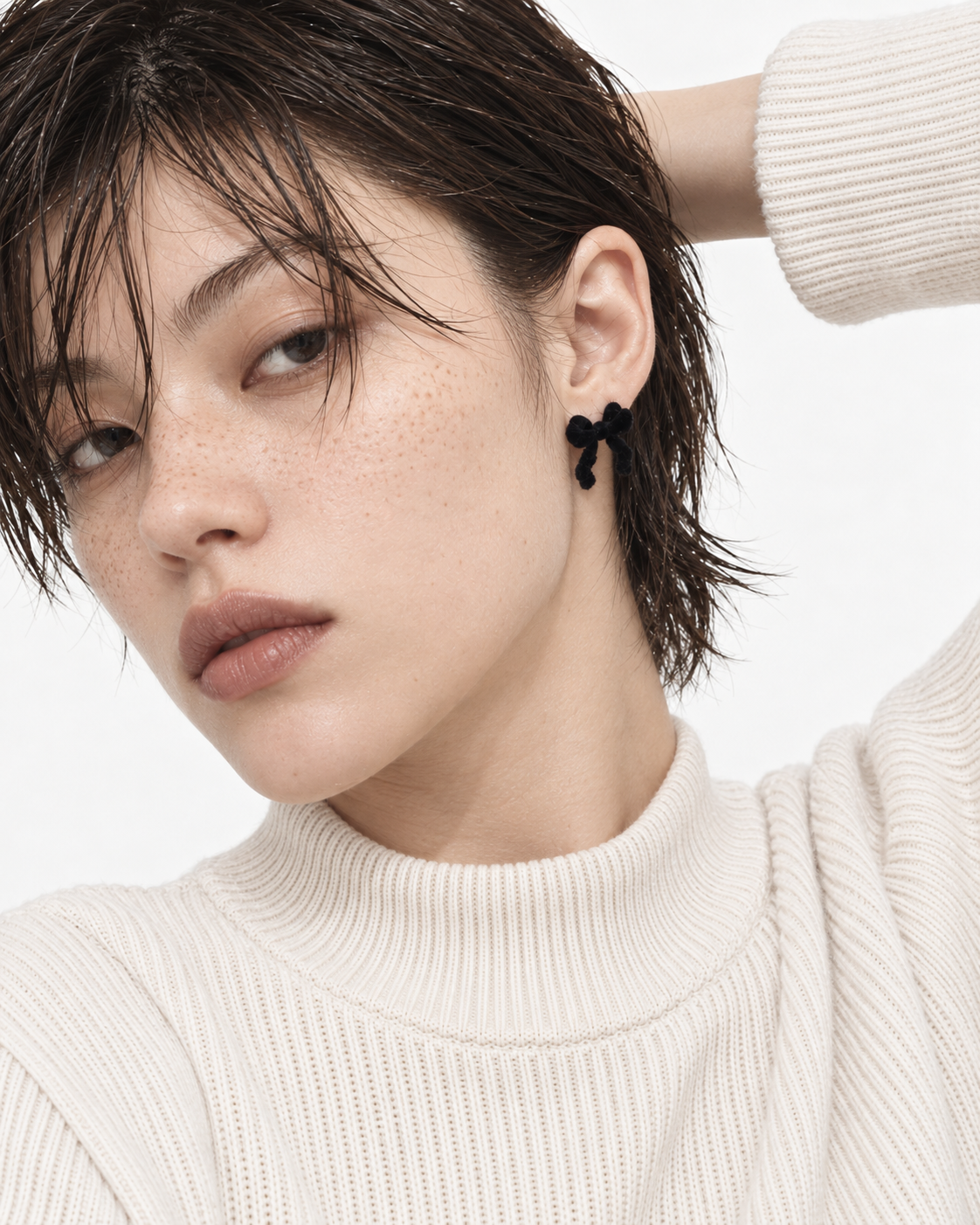 바이메이커_211E_B_15 BLACK RIBBON EARRINGS