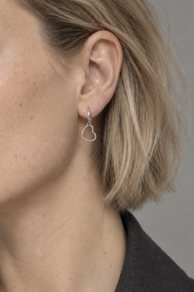 바이메이커 링크드 하트 언밸런스 이어링 Linked Heart Asymmetric Earrings