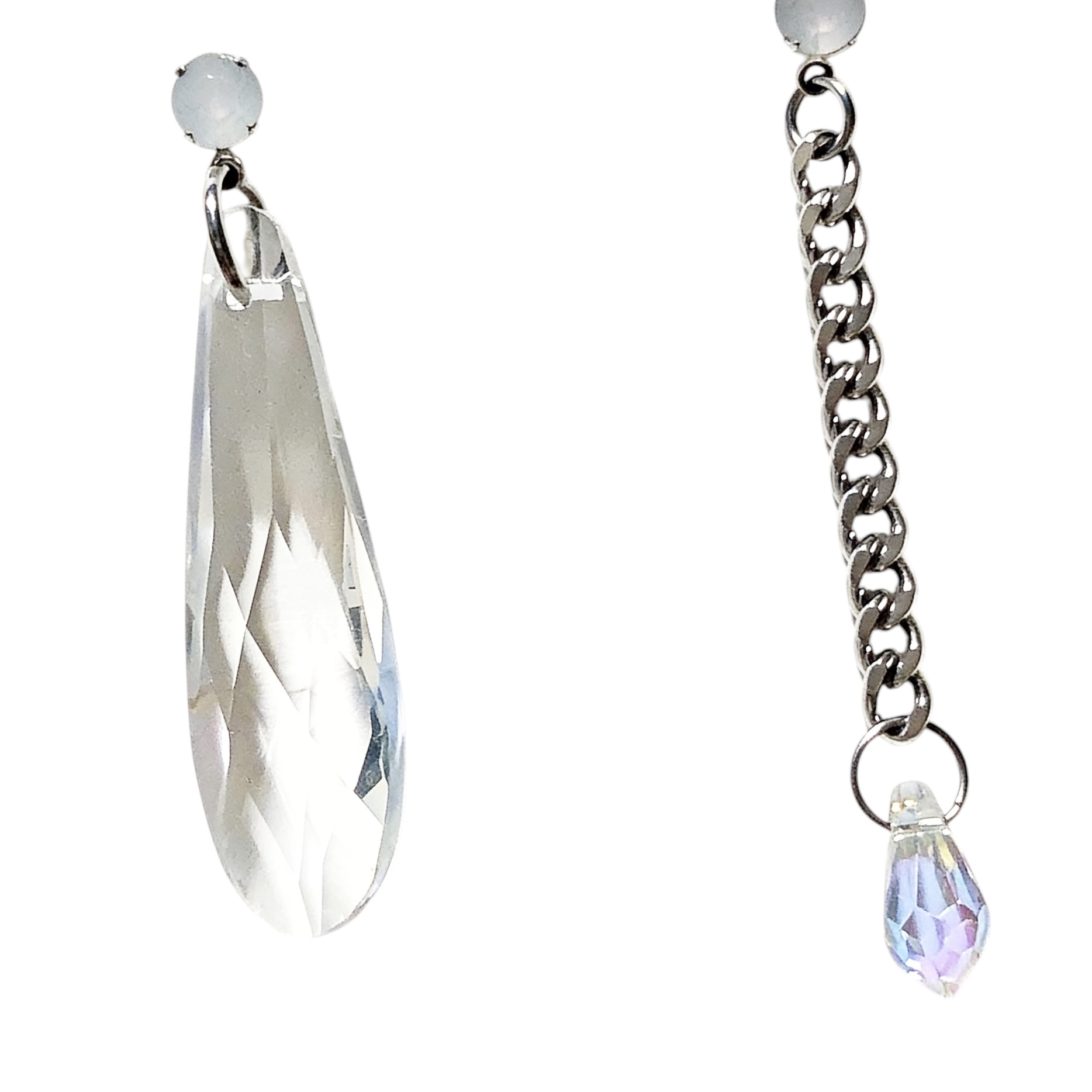 바이메이커 크리스탈 미스매치 드롭 이어링 Crystal Mismatch Drop Earrings