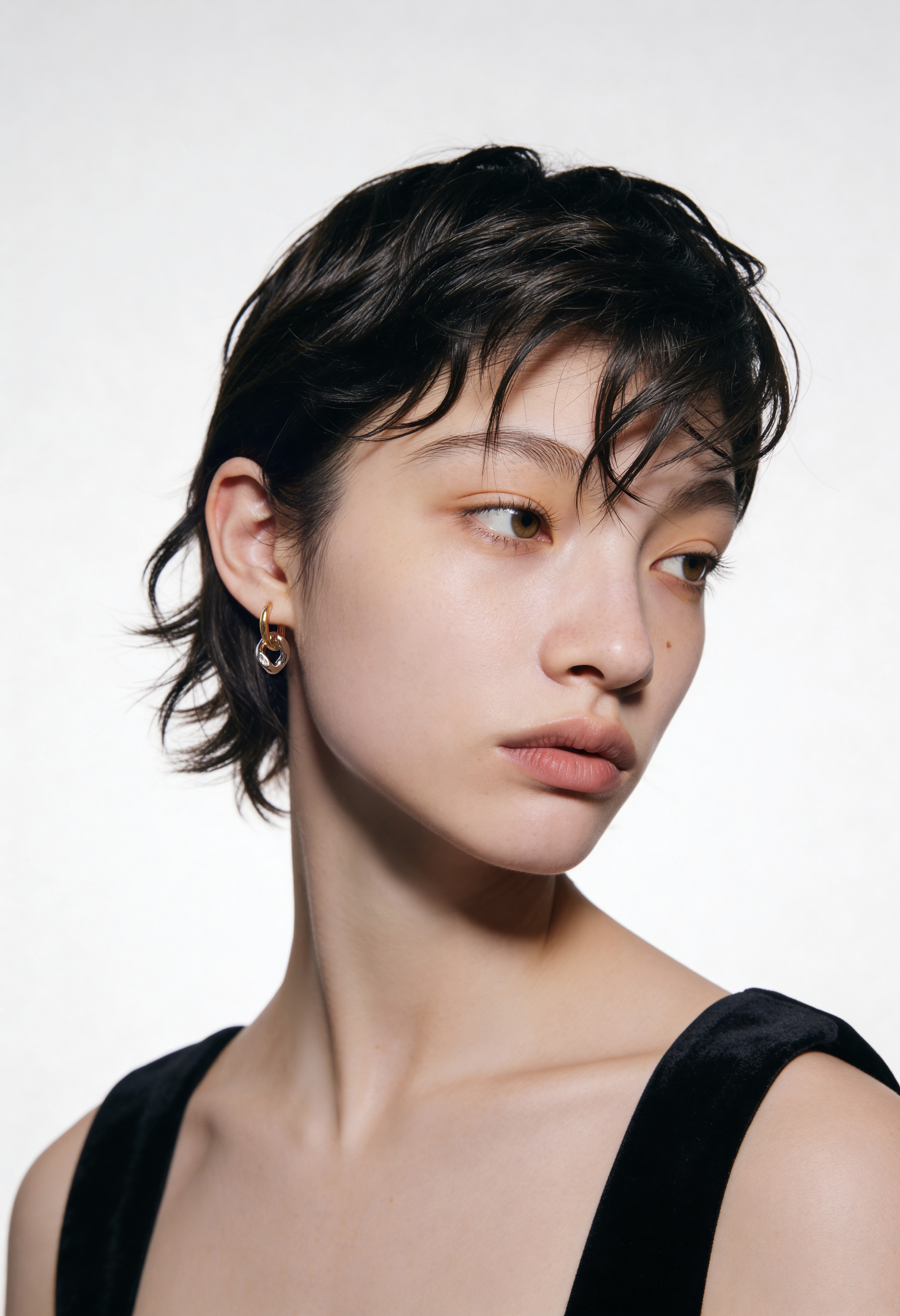 바이메이커 컨트라스트 링크 이어링 CONTRAST LINK EARRINGS