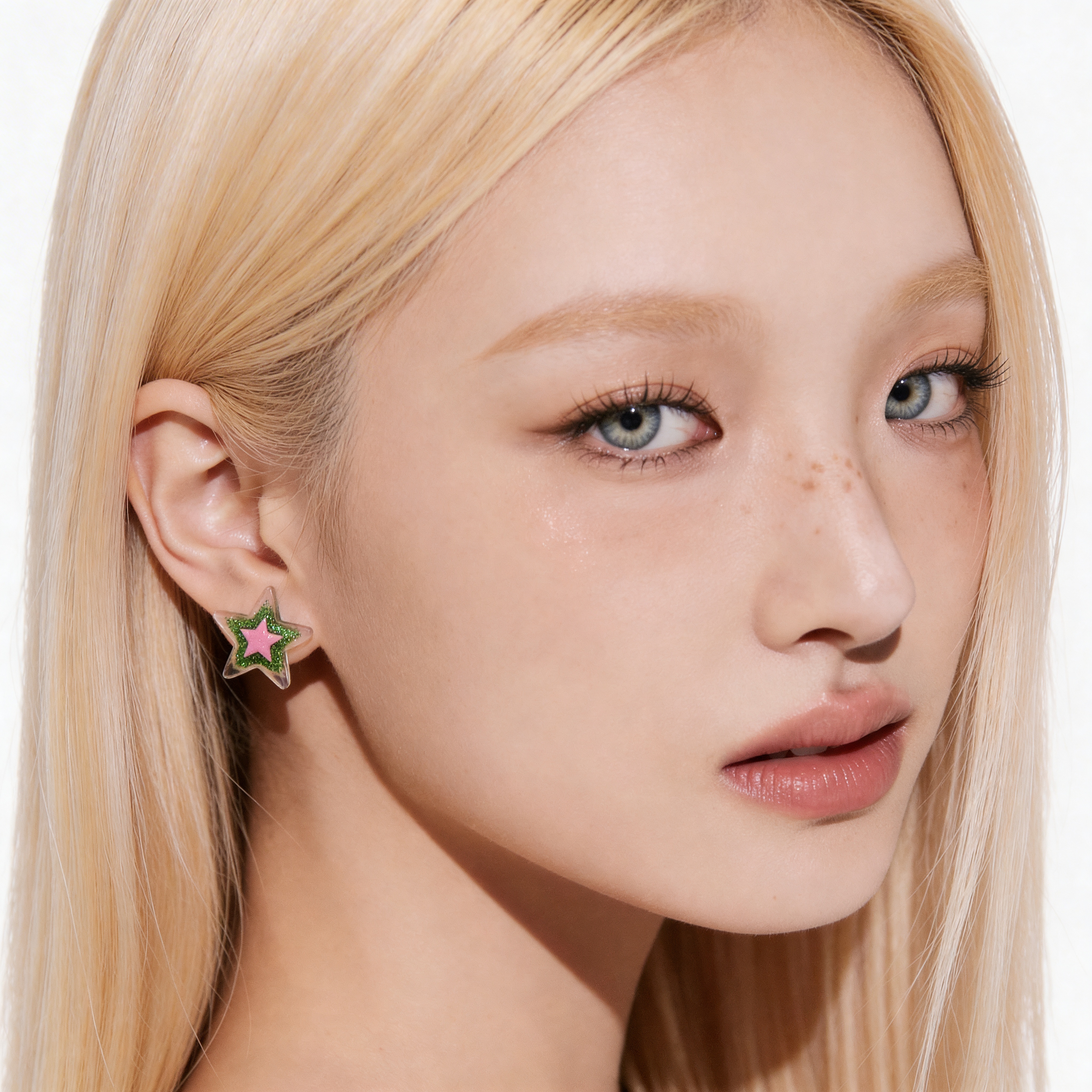 바이메이커 스타 인 레진 이어링 Star in Resin Earrings