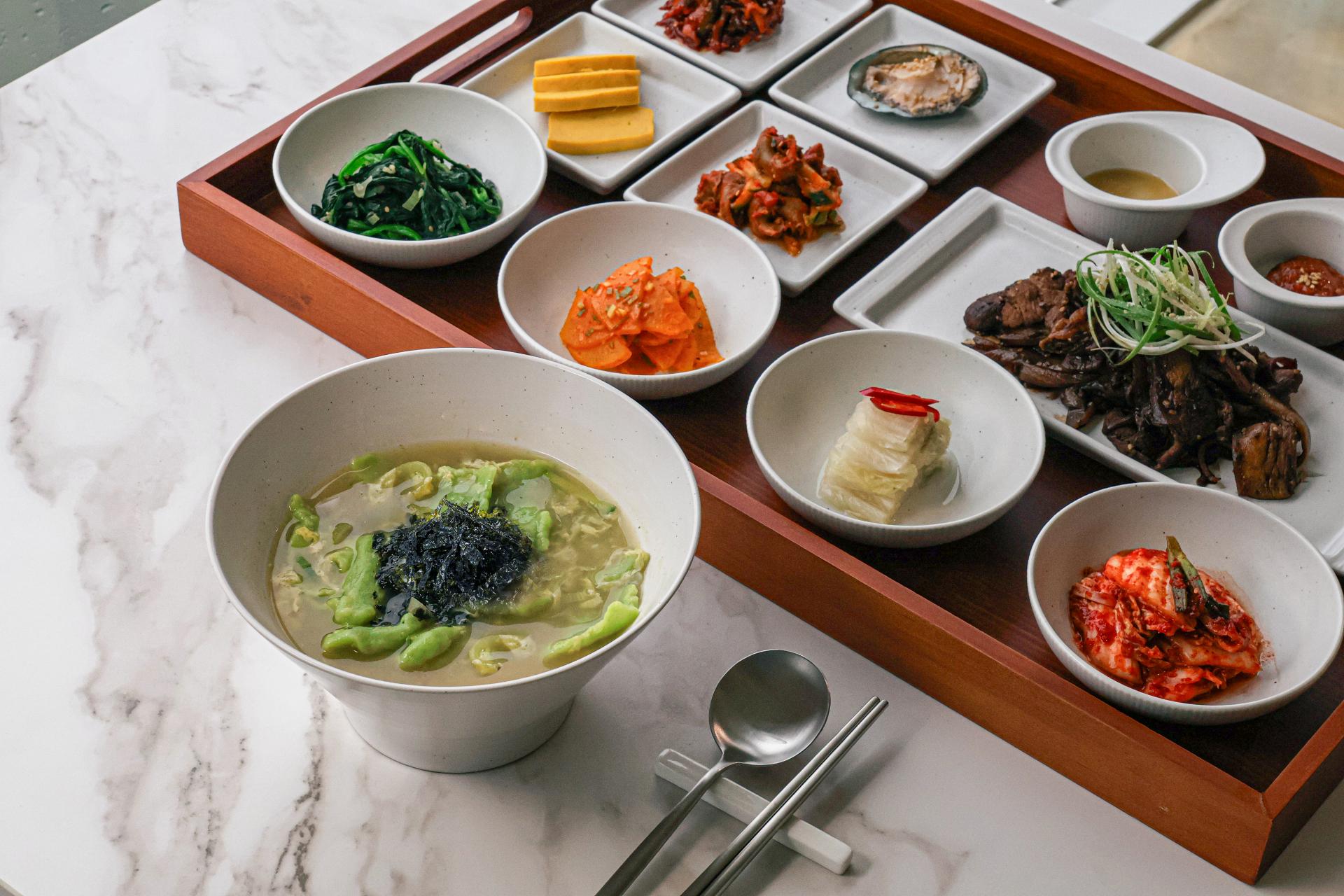 수제비 한상차림