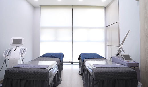 Another view of the interior of Diesta Clinic